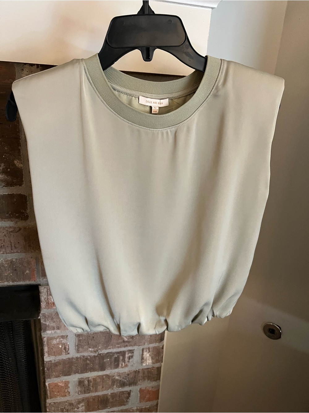 NWOT Skies Are Blue top, light sage color , xs